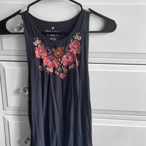 American Eagle flower tank top